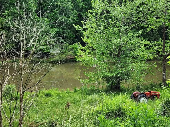 1591 Fishermans Cove Rd, Goodview, VA 24095
