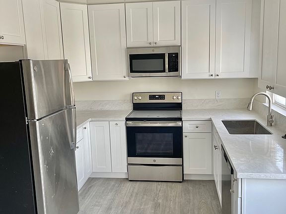 5th image of 1361 Grand Ave #12