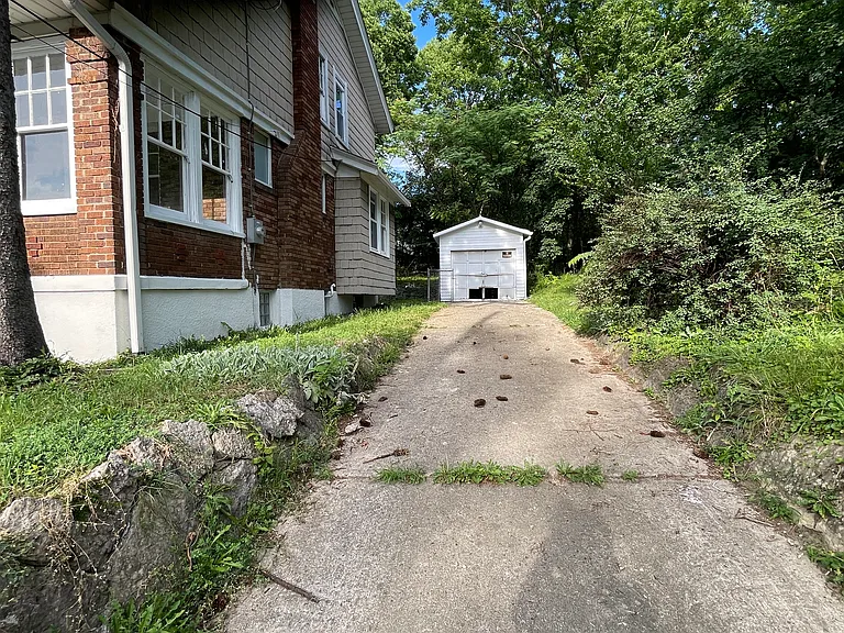 2456 Saturn St — Photo 21