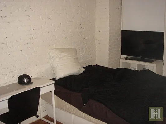 Rented by Halstead Real Estate | media 26