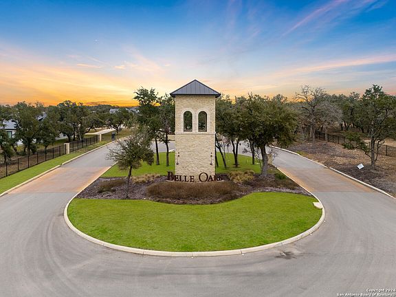 2nd image of 639 Butler Oaks