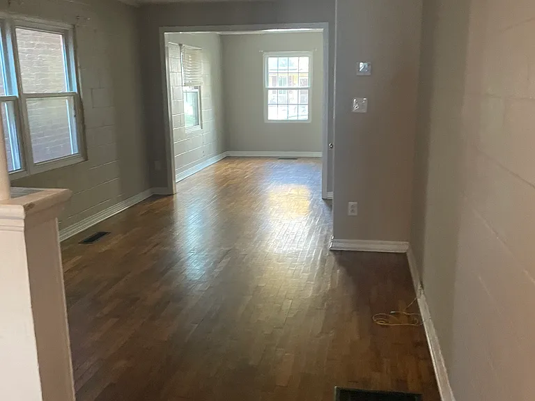 620 Shelby St #2 — Photo 4
