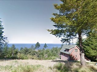 283 Parkview Rd, Whitethorn, CA 95589