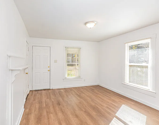 659 Wilson St — Photo 7