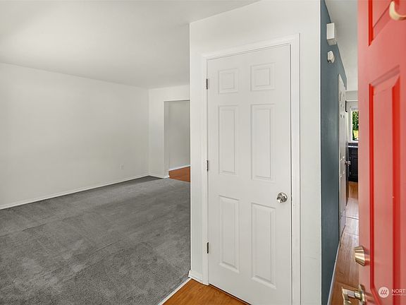 3rd image of 27423 NE 153rd Place