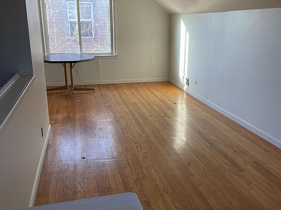 3rd image of 1821 Horger St