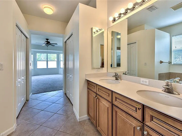 15754 Cutters Ct — Photo 18