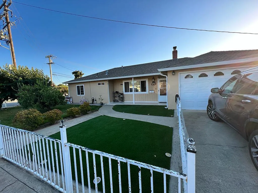 Building Photo - 37733 Arlene Ct