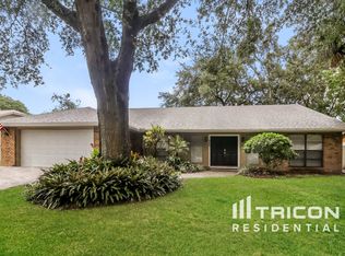 949 Yellow Rose Dr, Orlando, FL 32818