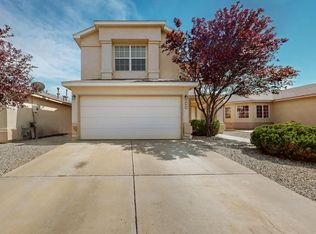 8304 Vista Clara Ln SW, Albuquerque, NM 87121