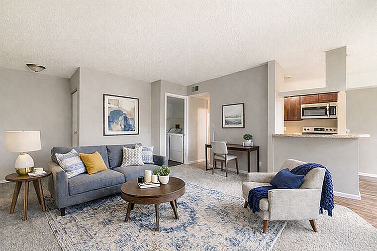 Runaway Bay Apartments Modern Living Room