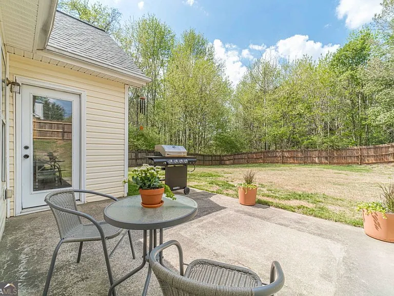 6130 Devonshire Dr — Photo 4
