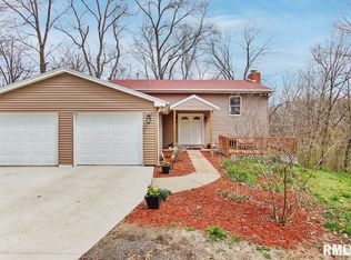 235 E Acorn Dr, East Peoria, IL 61611