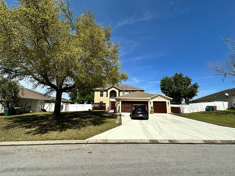 2705 NE 42nd Rd — Photo 23