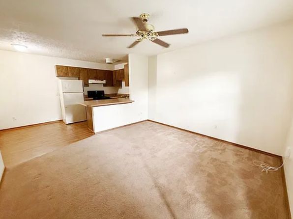 922 Pepper Tree Ln #H