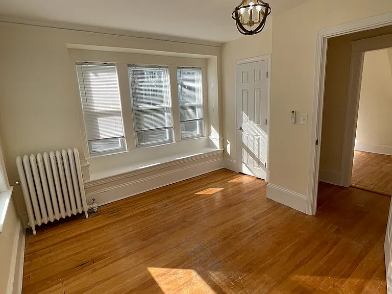 8 Underwood St #A — Photo 6
