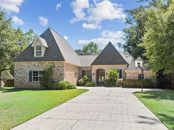 125 Country Club Dr, Covington, LA 70433