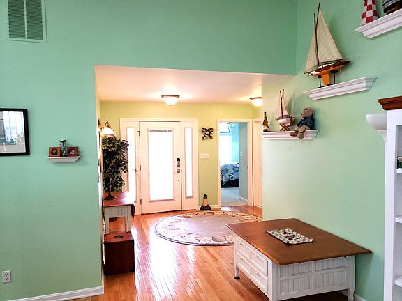 Foyer Pic 1