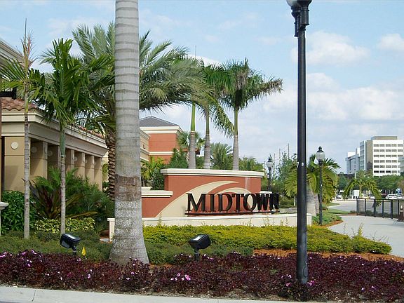 Midtown Entrance on PGA Blvd.