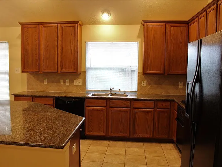 7827 Iris Glen Ln — Photo 15