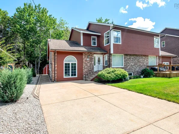 126 Millrun Cres, Bedford, NS B4A 1H7