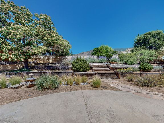5th image of 4434 Sherre Dr NE