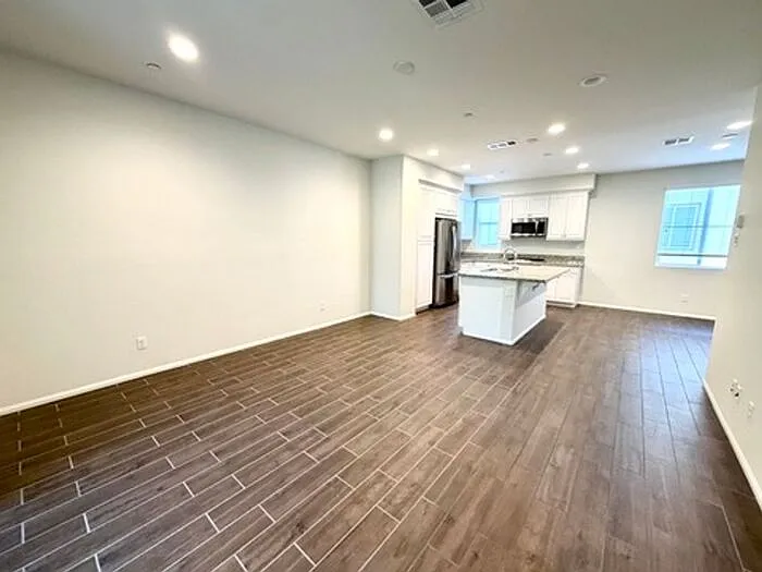 12165 Chorus Dr — Photo 3