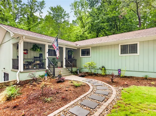 103 Pineneedle Dr, Westminster, SC 29693