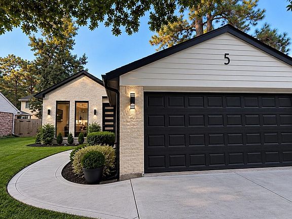 2nd image of 5 Redberry Ct