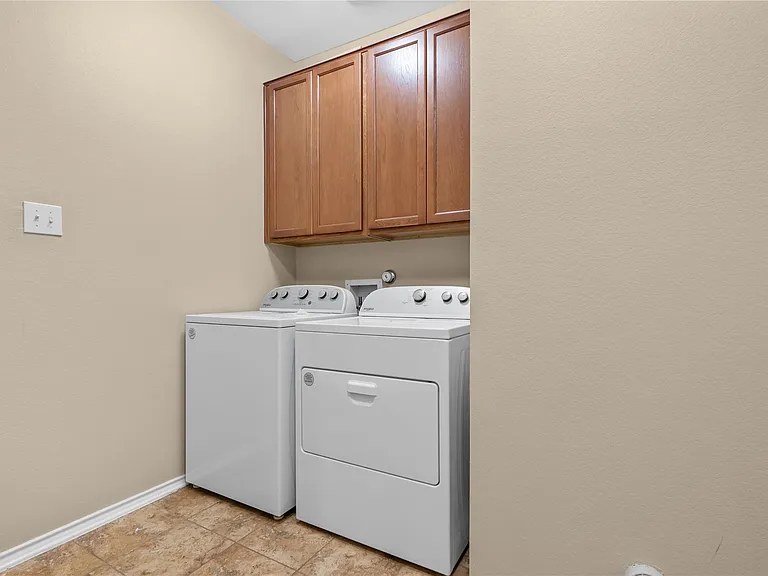 14308 Lake Victor Dr — Photo 17