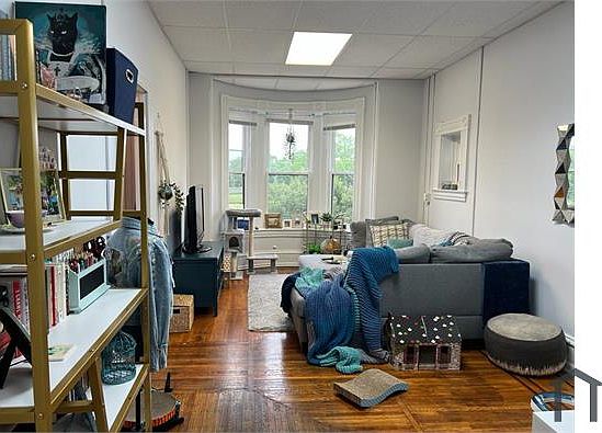 4th image of 4212 Parkside Ave #2