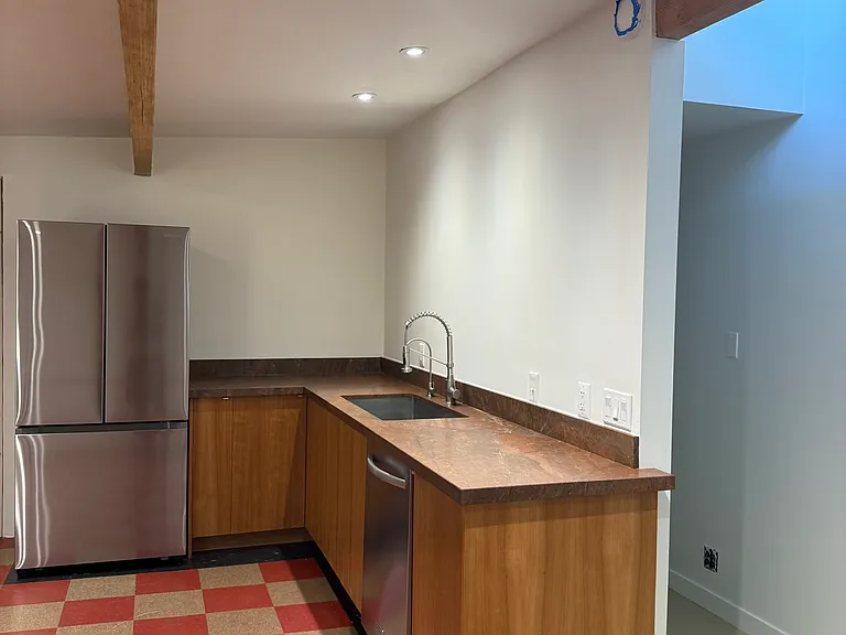19475 Grand View Dr — Photo 1