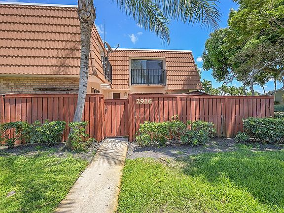 3rd image of 2916 SW 12th Street #2916
