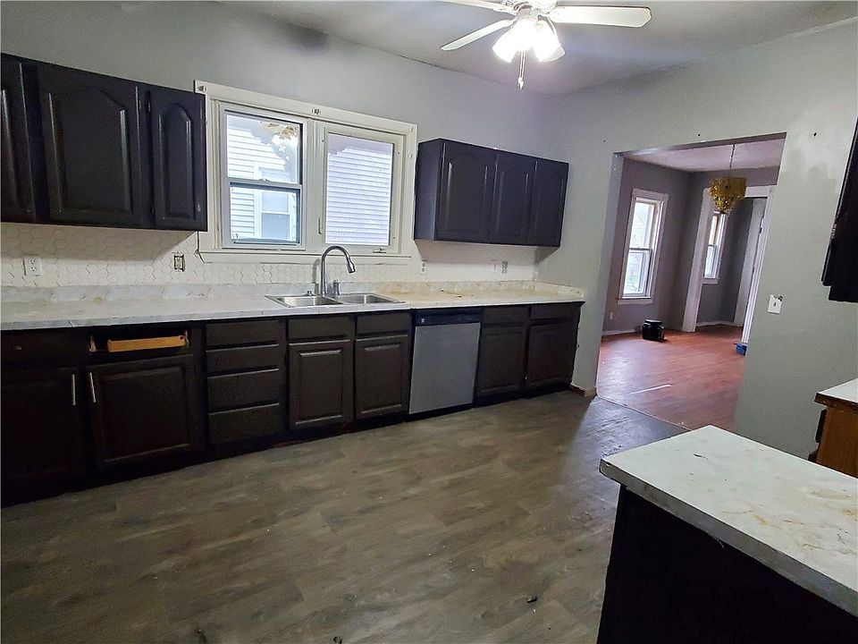 368 Hawley St Rochester, NY, 14611 Apartments for Rent Zillow