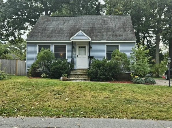 18 Lasalle Ave, Framingham, MA 01701