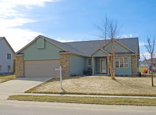 1974 Hart Dr SW, Rochester, MN 55902