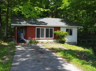 5098 Brook St, Onekama, MI 49675