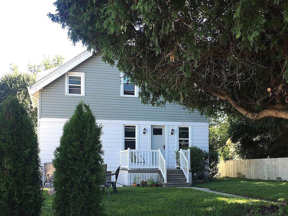 2nd image of 12110 W Greenfield Ave