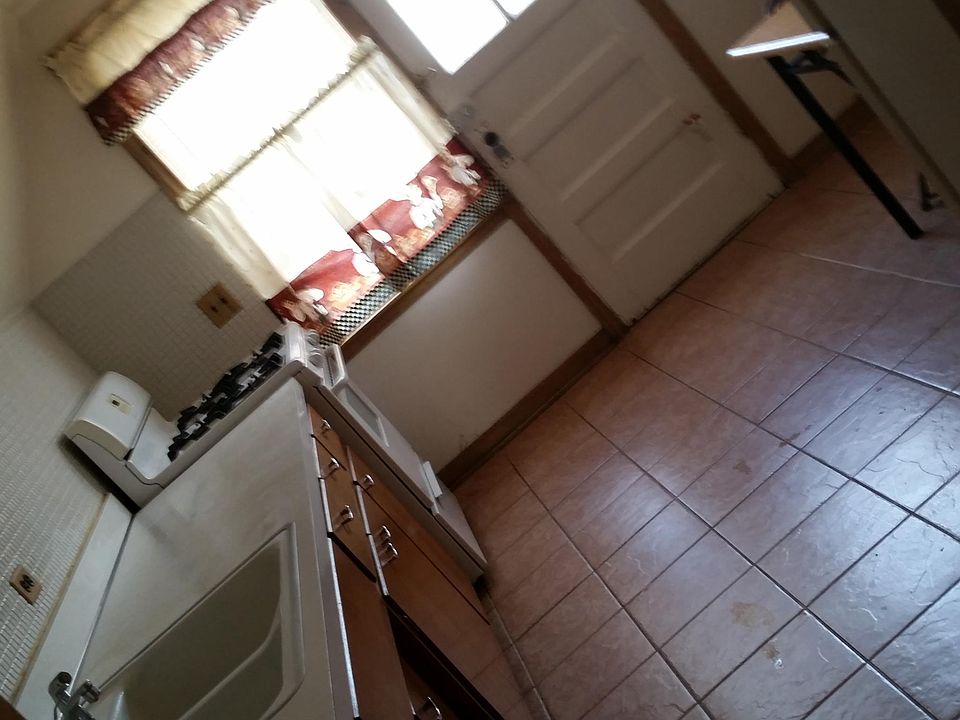 Kitchen/ nook