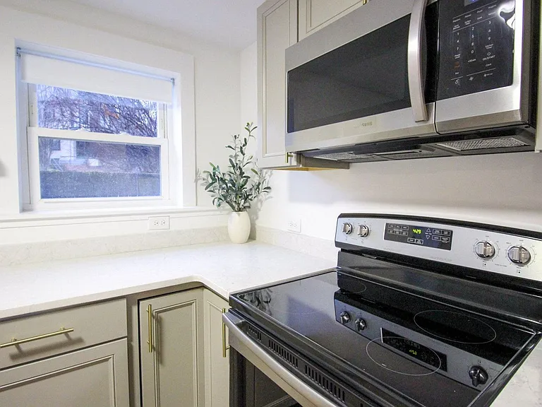 230 Bryant Ave — Photo 66