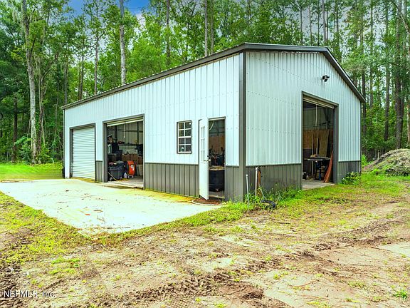 5th image of 8048 SYCAMORE Lane N