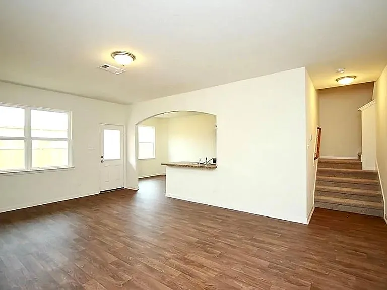 2011 Sweet Lilac Dr — Photo 3