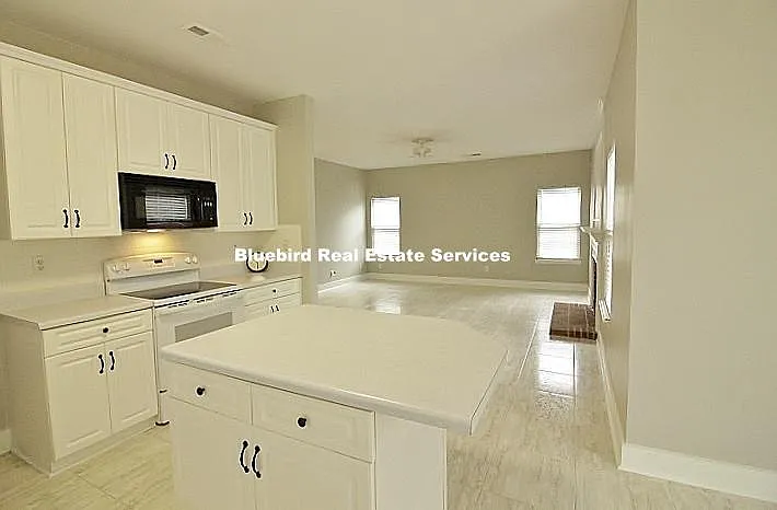 12702 Amberway Ct — Photo 7