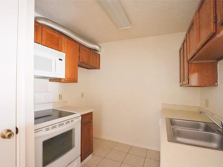 2121 Hepburn St #716 — Photo 11