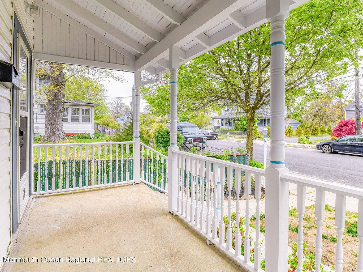 2 bed, 1114 sqft, $6,900 — Photo 3