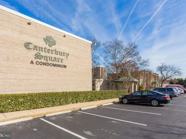 26 Canterbury Sq, Alexandria, VA