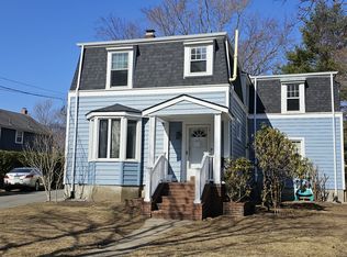 534 Washington St #1, Winchester, MA 01890
