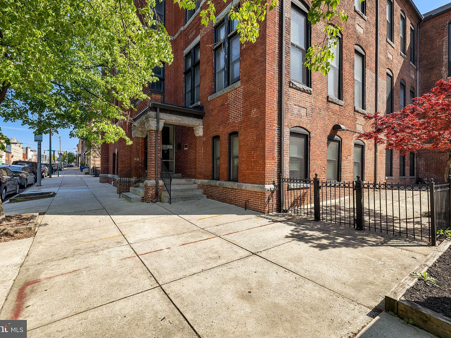 1 bed, 1.0 bath, 645 sqft, $1,600 — Photo 3