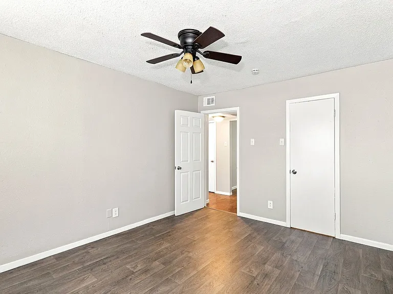 5317 Junius St — Photo 17