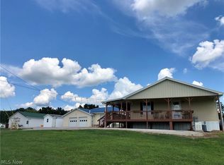 160 Anderson Rd, Fleming, OH 45729